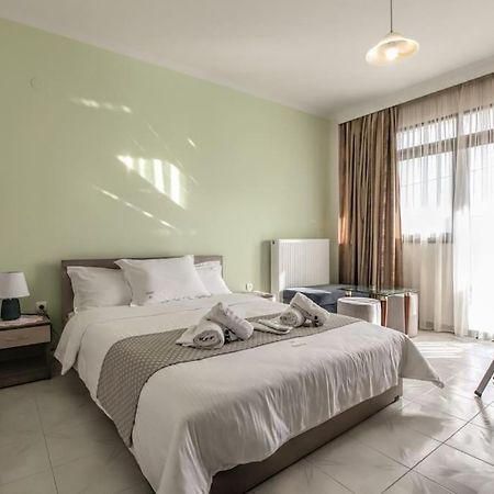Del Sol #5 Meteora Luxurious Family Suites Kalampáka Dış mekan fotoğraf