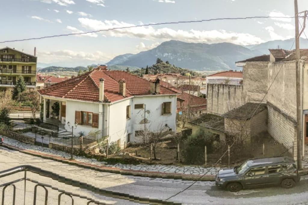 Del Sol #5 Meteora Luxurious Family Suites Kalampáka Dış mekan fotoğraf